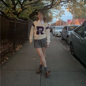 Meet your Posher, Casey